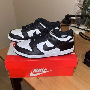 Nike Dunk Low “Panda” (GS)